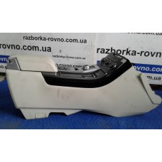 Центральная консоль между сидушками Range Rover Рендж Ровер Sport 3.0 TD 2012 