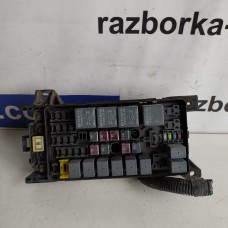 Блок запобіжників Kia Sorento 2004 91160-3E040