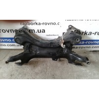 Балка передня підрамник Toyota Prius 2011