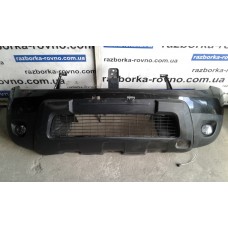 Бампер передній Renault Duster 2009-2012 з туманками Рено Дастер