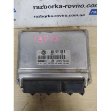 Блок управления двигателем Volkswagen Passat B5 1.8i 0261204956 8D0907558S