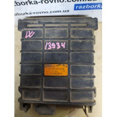 Блок управления двигателем Volkswagen Golf II Jetta Passat 1.8 0280800042 (043) 321906263B