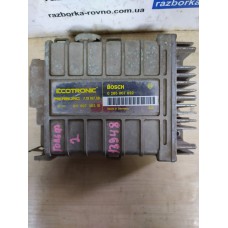 Блок управления двигателем Volkswagen Golf II Jetta Passat B2 1.6i 0285007032 811907383B