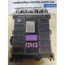 Блок управления двигателем Volkswagen Passat B3 1.8 0261200860 8A0907404CB