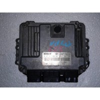 Блок керування двигуном Renault Megane Scenic 1.9 DCI 0281011390 8200310863 Рено