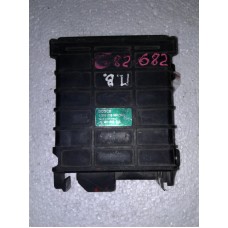 Блок управления двигателем Volkswagen Golf II Jetta Passat Audi 100 80  1.8 1983-1991 0280800104 (105) 811906264