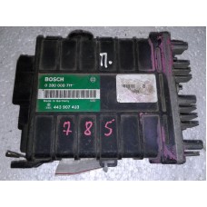 Блок управления двигателем Volkswagen Passat B3 Audi 80 100  1.8 0280000711 443907403