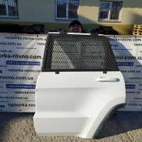 Двері задні ліві Jeep Grand Cherokee WK2 2014-2020 в зборі