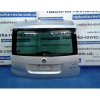 Двері ляда кришка багажника Шкода Skoda Roomster 2007 сіра