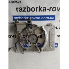 Дифузор  вентилятор Toyota Yaris 2005-2011 1.0 422750-0462 в зборі