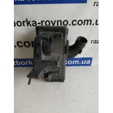 Корпус повітряного фільтра Renault Clio Nissan Micra 2005-2012 1.5dci 8200398990