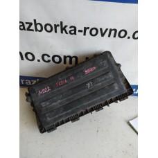 Корпус воздушного фильтра Skoda Fabia Roomster Volkswagen Polo Golf 1.4 036129611CD