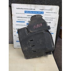 Корпус повітряного фільтра Renault Duster Laguna Kangoo 1.6i 2005-2013 8200420871