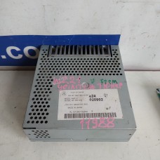 Підсилювач тюнера магнітоли Mercedes W221 A2218704689 A2218205289