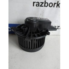 Моторчик пічки Jeep Grand Cherokee WK2 DM666002 AY272700-6361