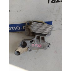 Подушка двигуна права Renault Megane Scenic Laguna 112100032R