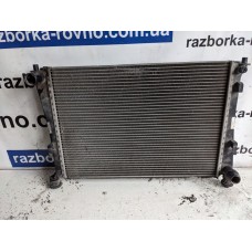 Радіатор охолодження Ford Fiesta mk5 VP2S6H8005CB