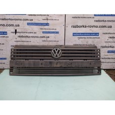 Решітка радіатора Volkswagen T4 1990-2003 701853653