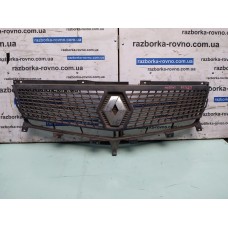 Решітка радіатора Renault Mascott 2004-2010 8200239887