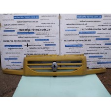 Решітка радіатора Renault Mascott 1999-2004 7700376753