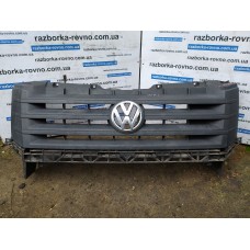 Решітка радіатора Volkswagen Crafter 2010-2017 2E0853653E