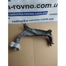 Важіль задній правий Volvo XC90 2002-14 8634887