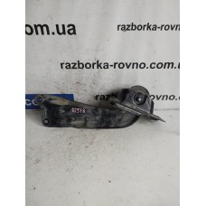Важіль задній лівий нижній продольний Volkswagen Passat B8 Golf 7, Skoda Octavia A7, Seat Leon 5Q0505225C