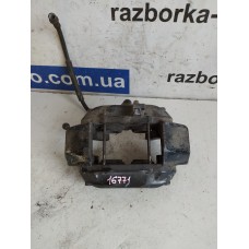 Супорт передній лівий чотирициліндровий Mercedes W220 1998-2005 A0014208283