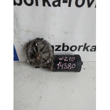 Моторчик трапеції двірників Mercedes W210 1995-2002 390241420