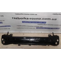 Підсилювач бампера передній Volkswagen Volkswagen T5 2003-2010