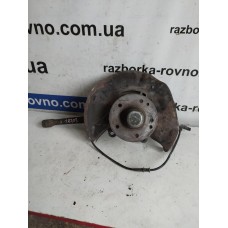 Поворотний кулак цапфа зі ступицею передня права  Mercedes W210 95-02